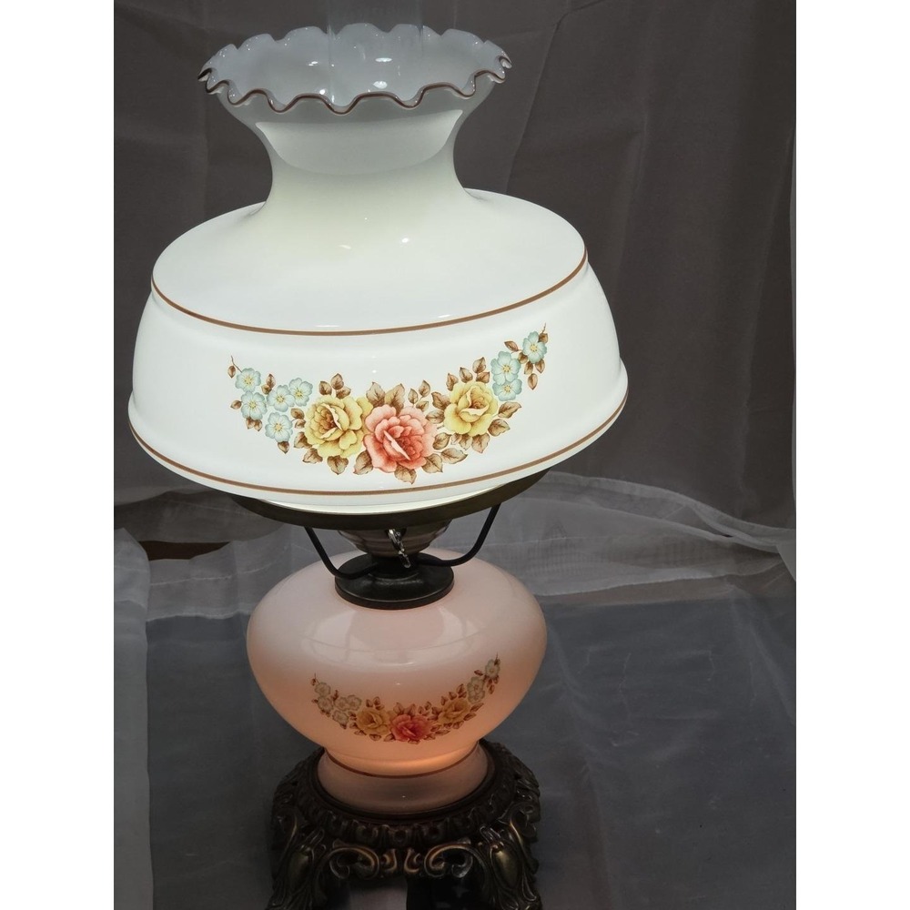 VTG 21" Accurate Cast Co. Hurricane Lamp Brass Base Hand painted Mlk Glass GWTW